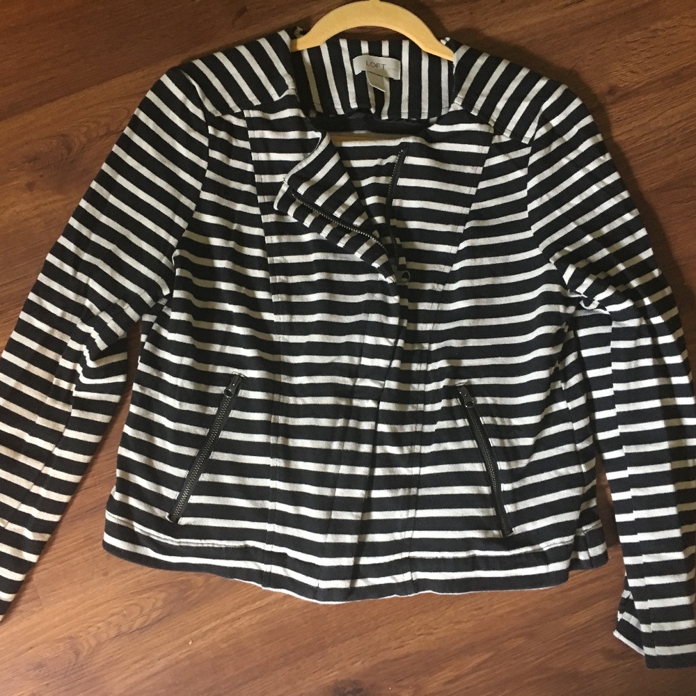 Loft Women's Jacket. Black/white Stripes LP